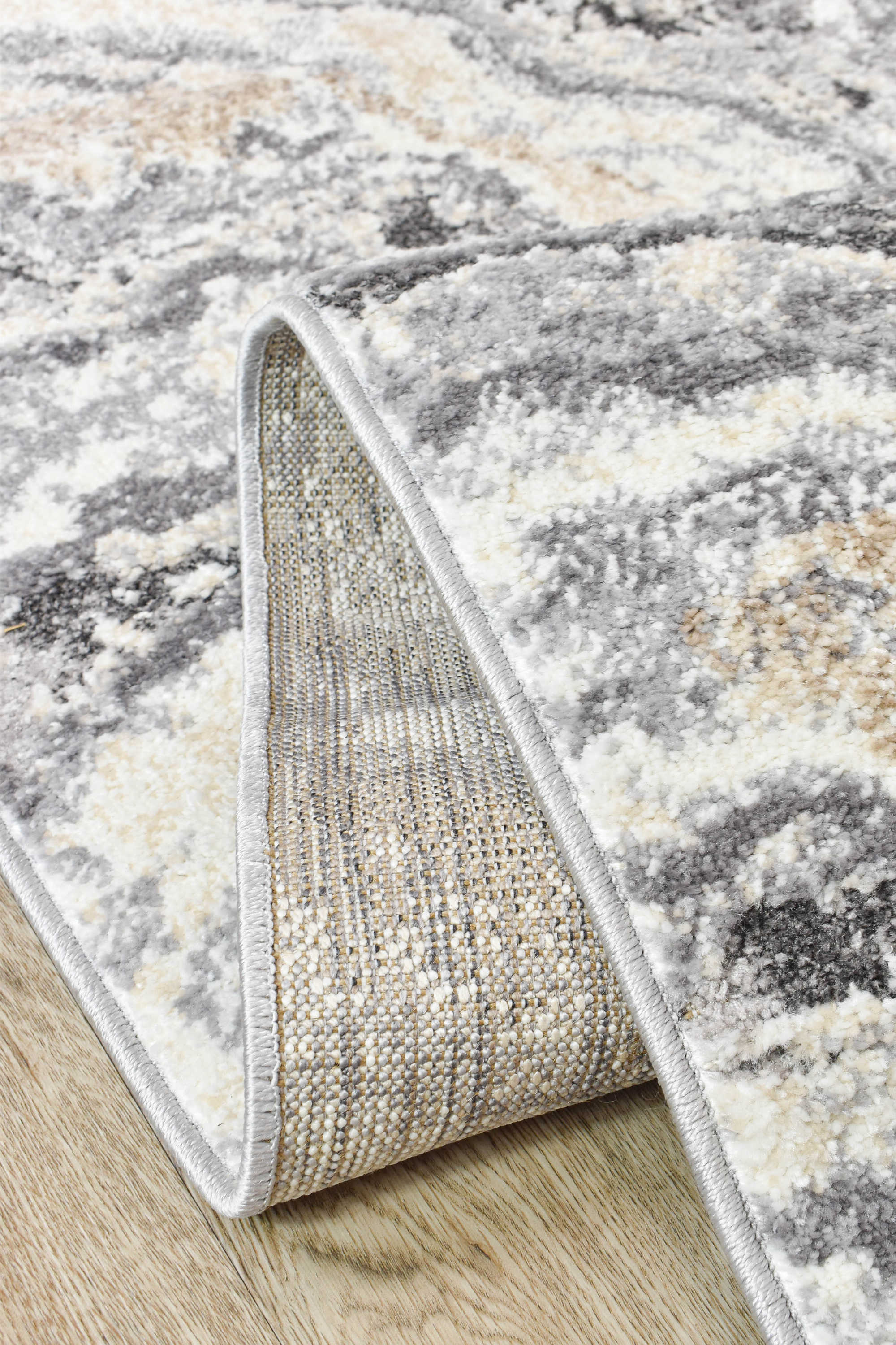 Charlotte Velvet Veil Runner