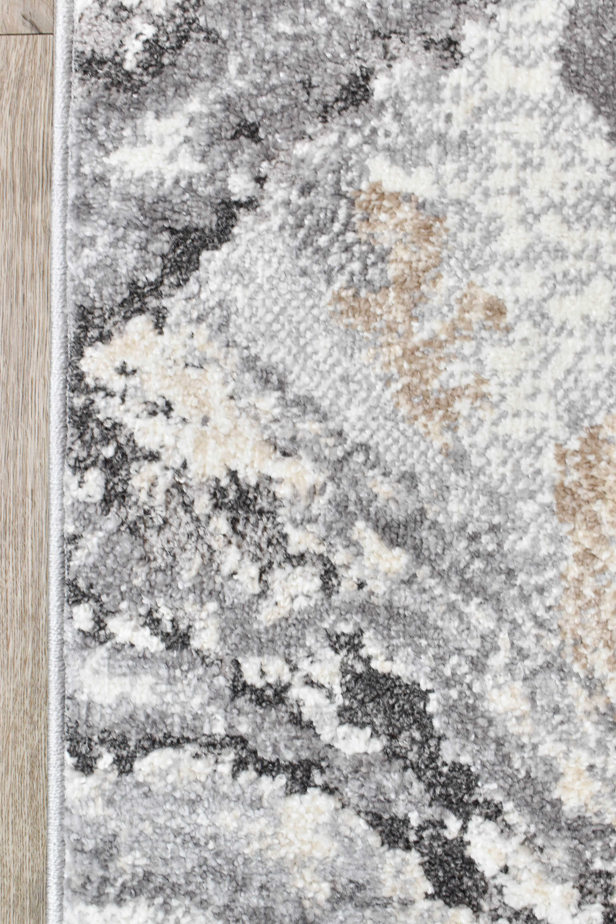 Charlotte Velvet Veil Runner