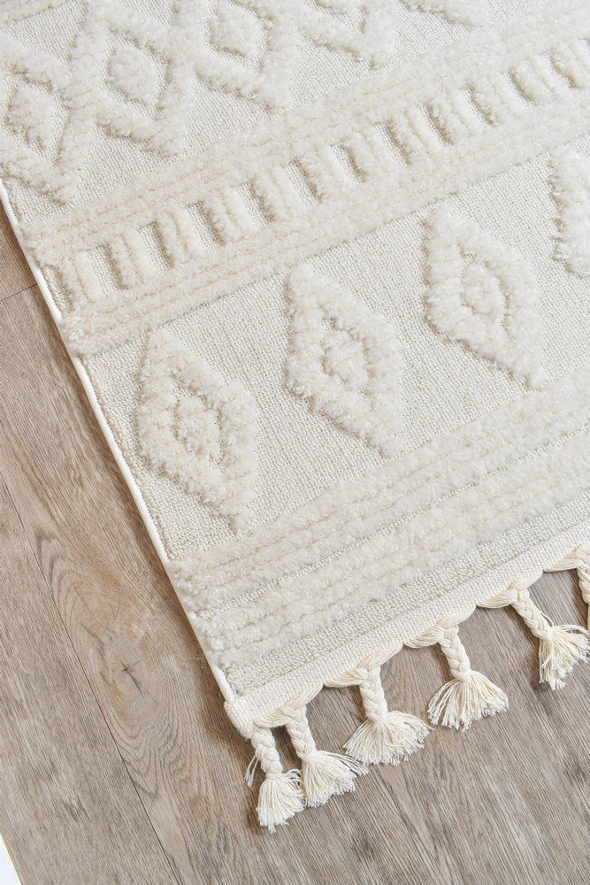 Mia A1211A Cream Runner