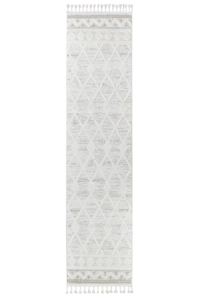 Mia B0370A Natural Runner
