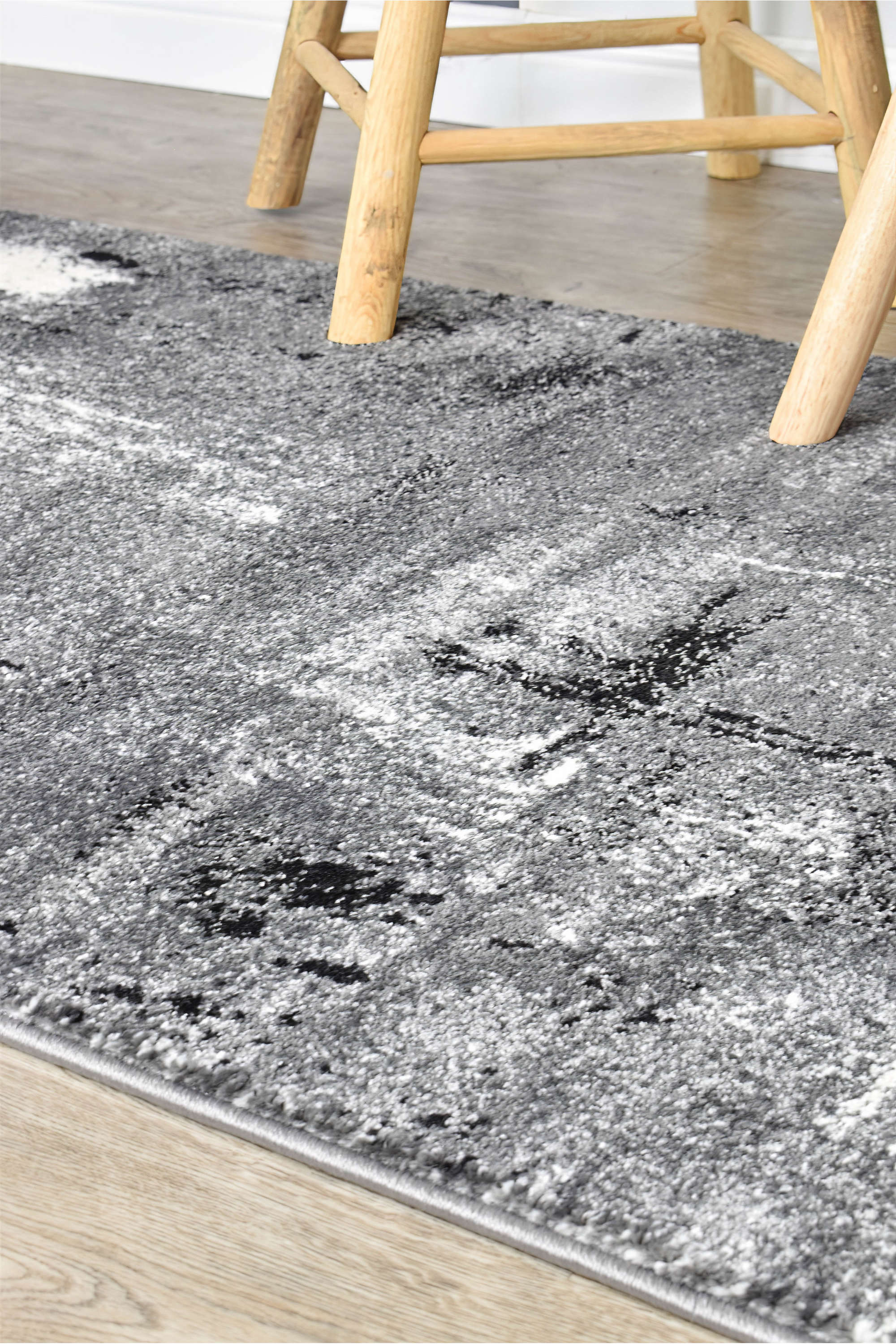 Nova 53A Light Grey Dark Grey Runner
