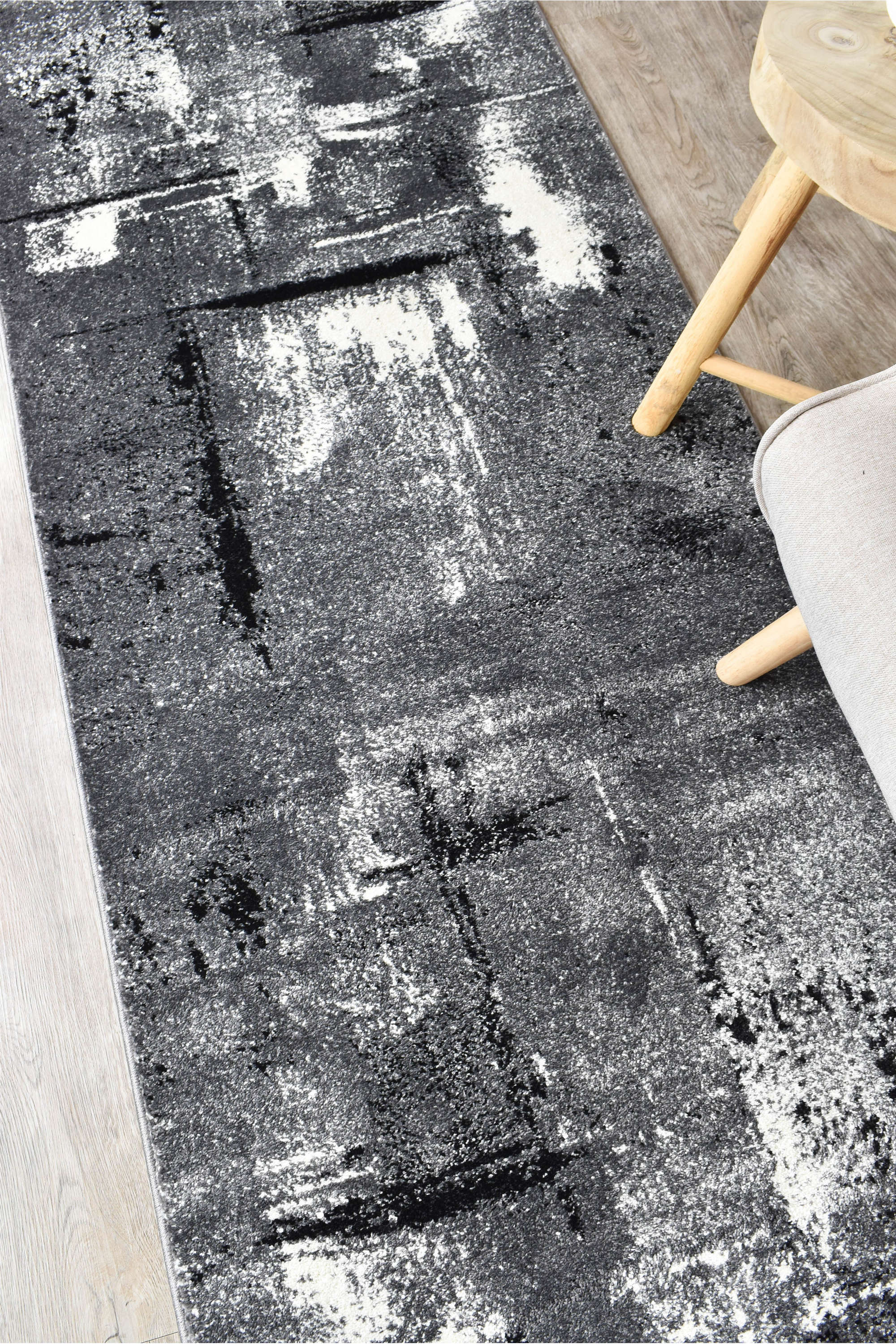 Nova 53A Light Grey Dark Grey Runner