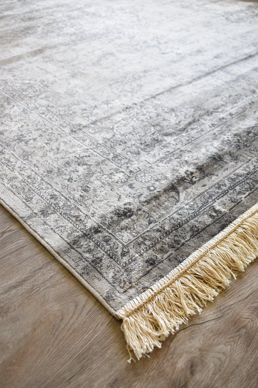 Royal Palace Khaki Rug 14909-7373