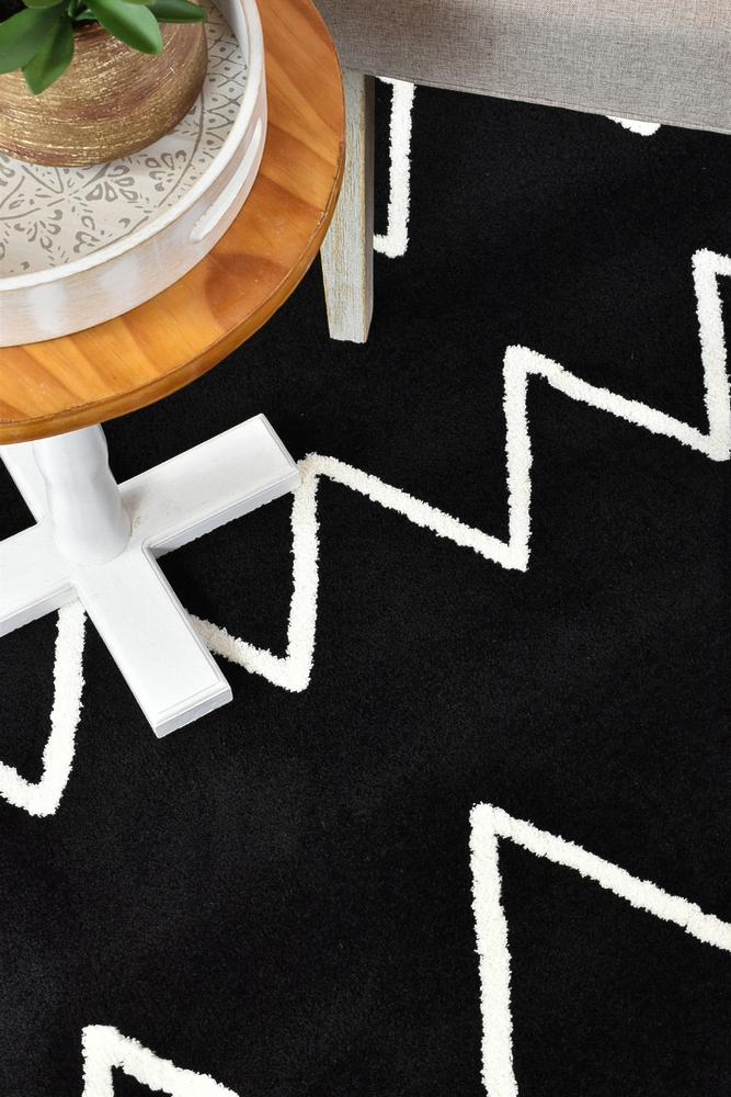 Maya Berber Black White Rug 63207-630