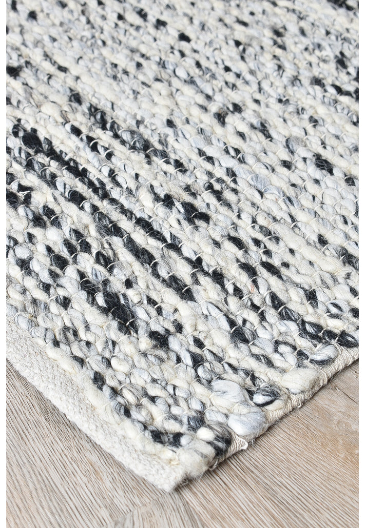 Alby Wool Ivory Black Rug