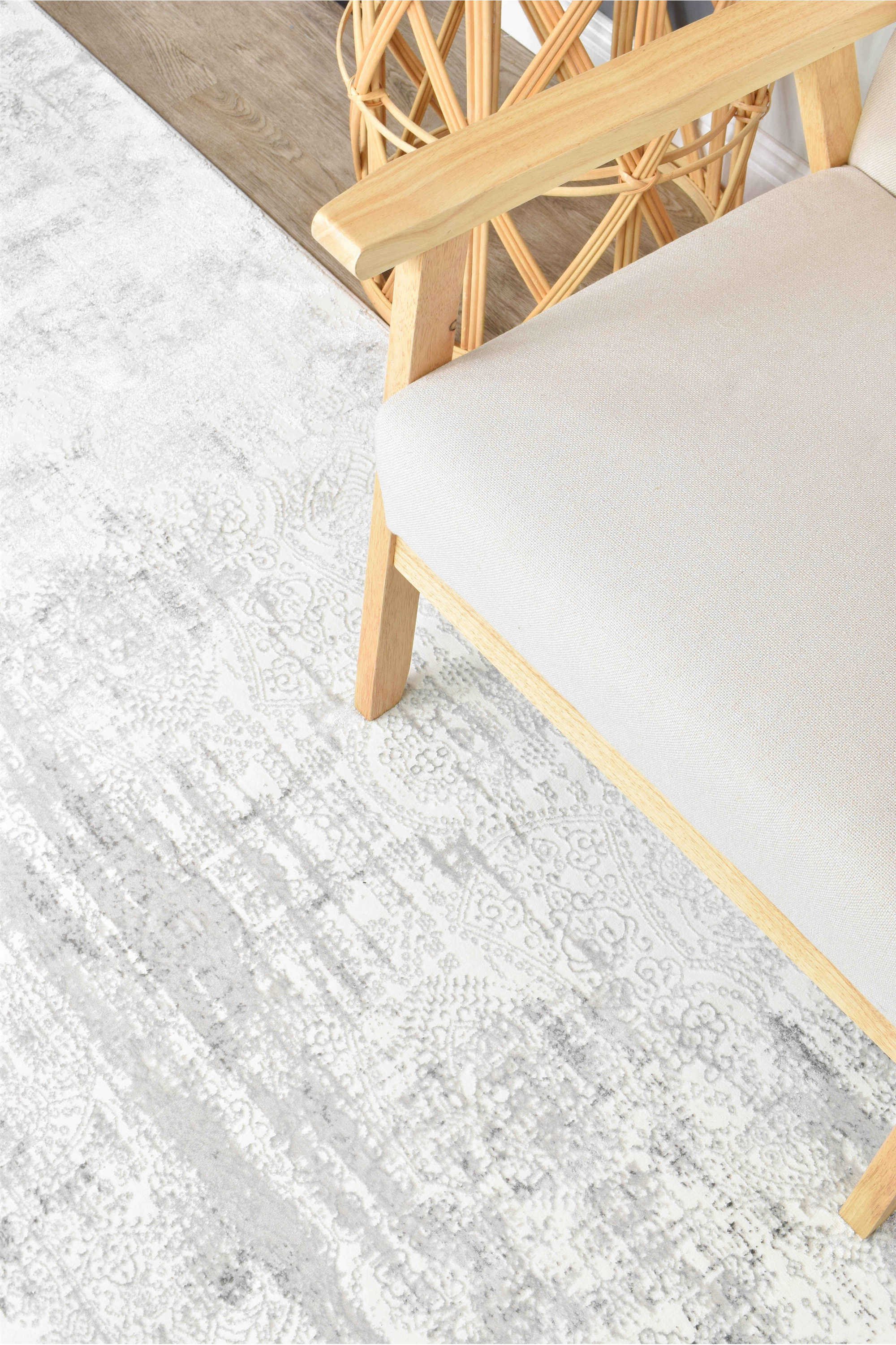 Arora 27084A Beige Bravado