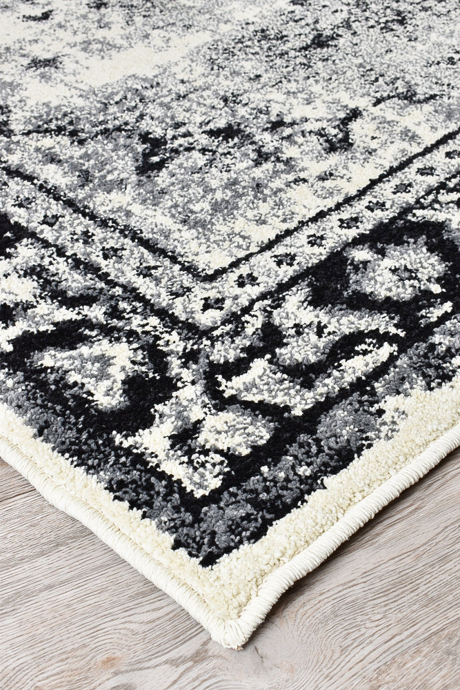 Avery Black Rug 1031 F35 W