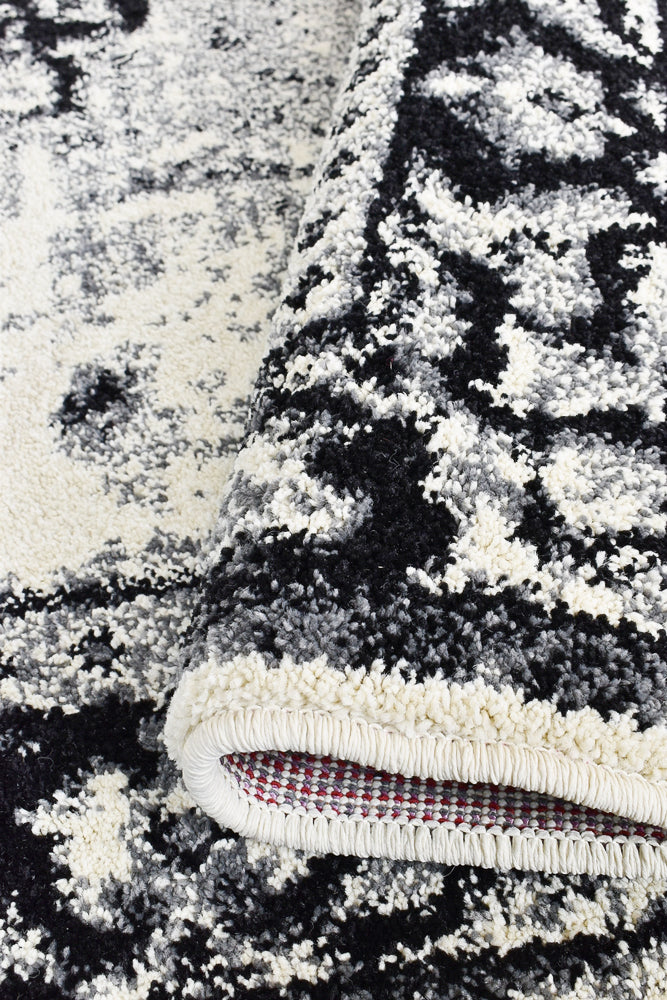 Avery Black Rug 1031 F35 W