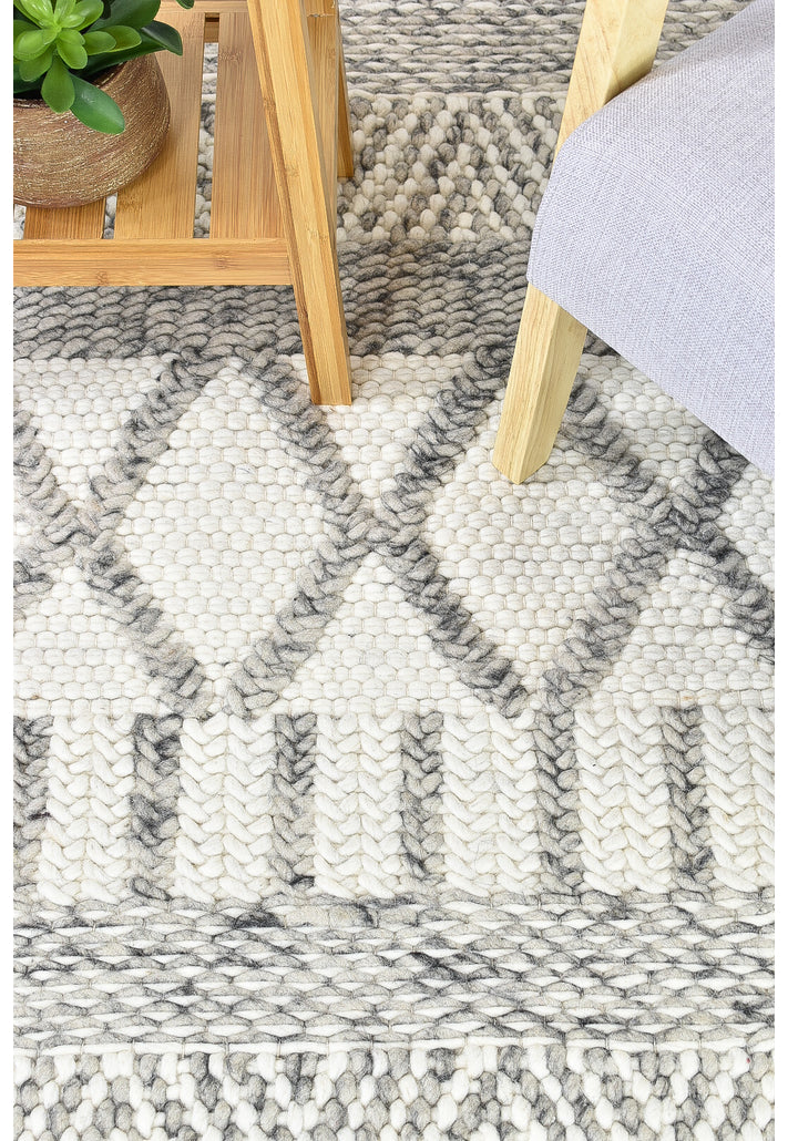 Catalina Wool White Silver Rug