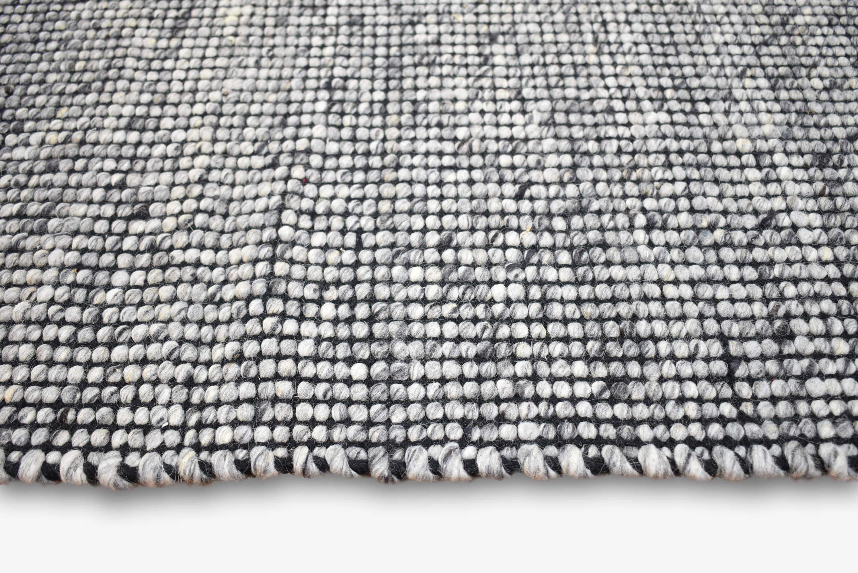 Chiasso Wool Dark Grey Rug