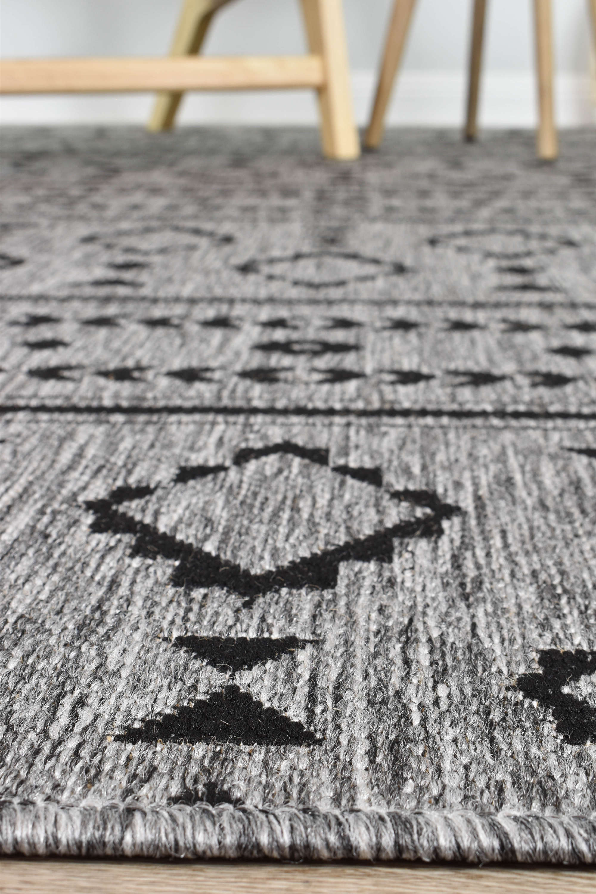 Long Island Dark Grey Rug 3333-DM9E