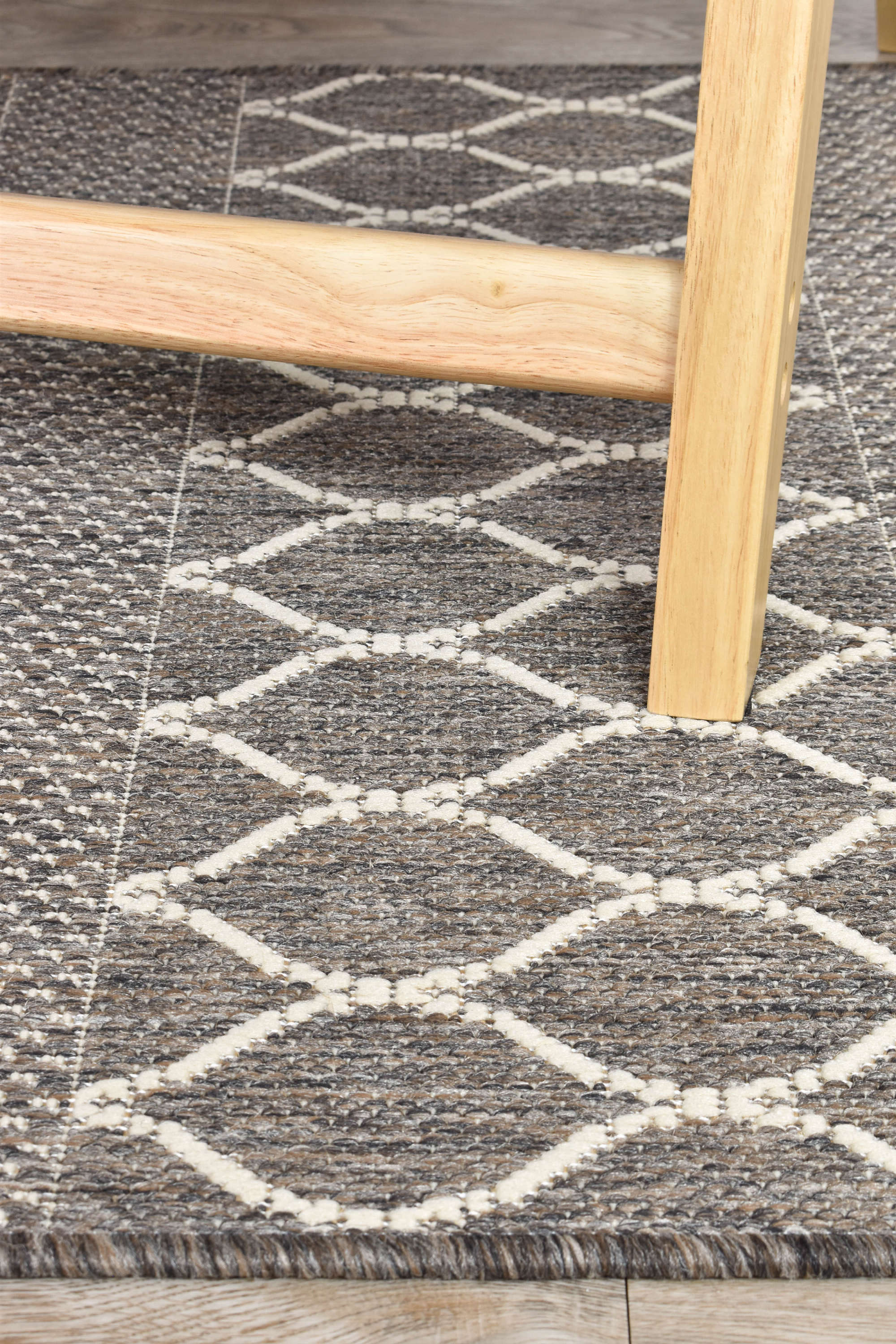 Long Island Brown Rug 6826-W71E