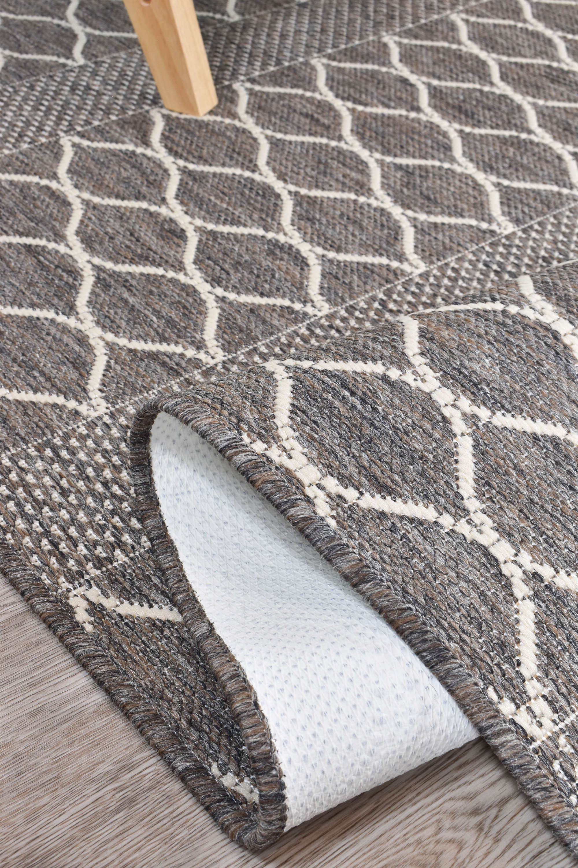Long Island Brown Rug 6826-W71E