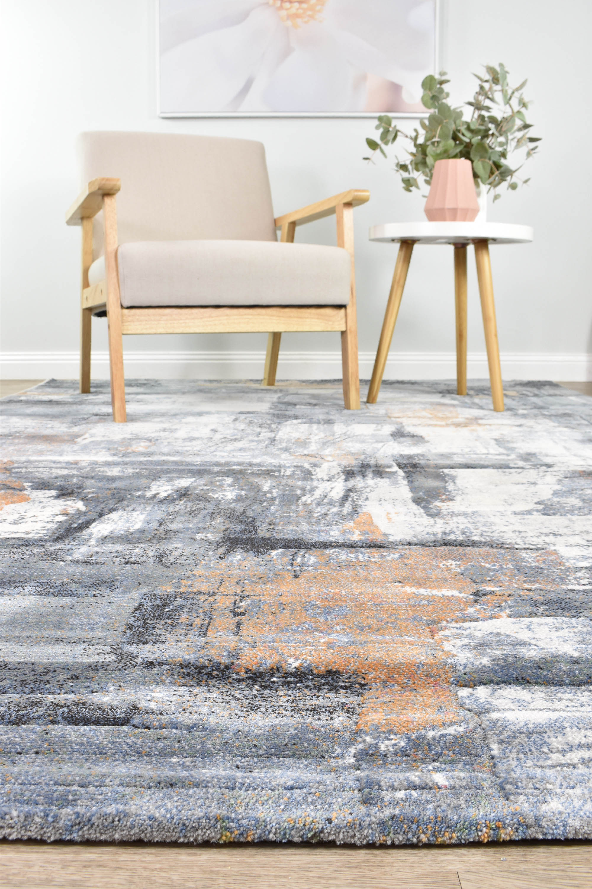 Modern Lounge Sodalite
