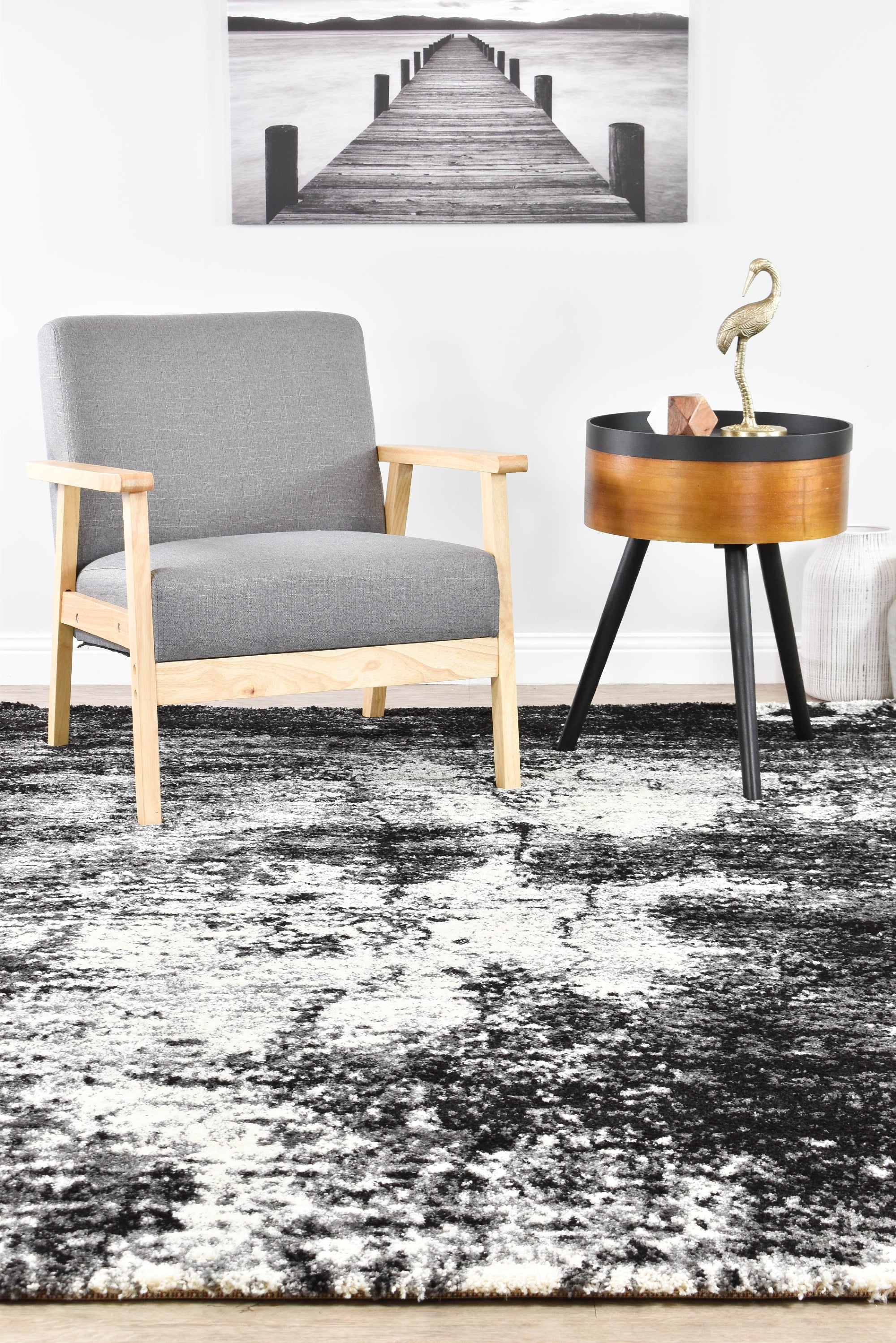 Millard 651 Black White Rug