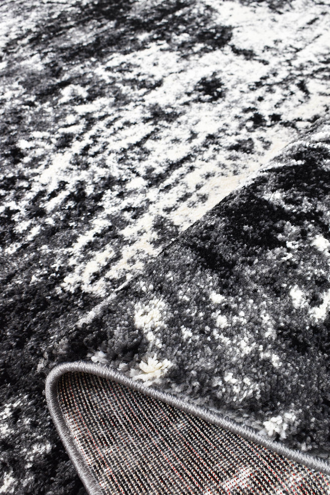 Millard 651 Black White Rug