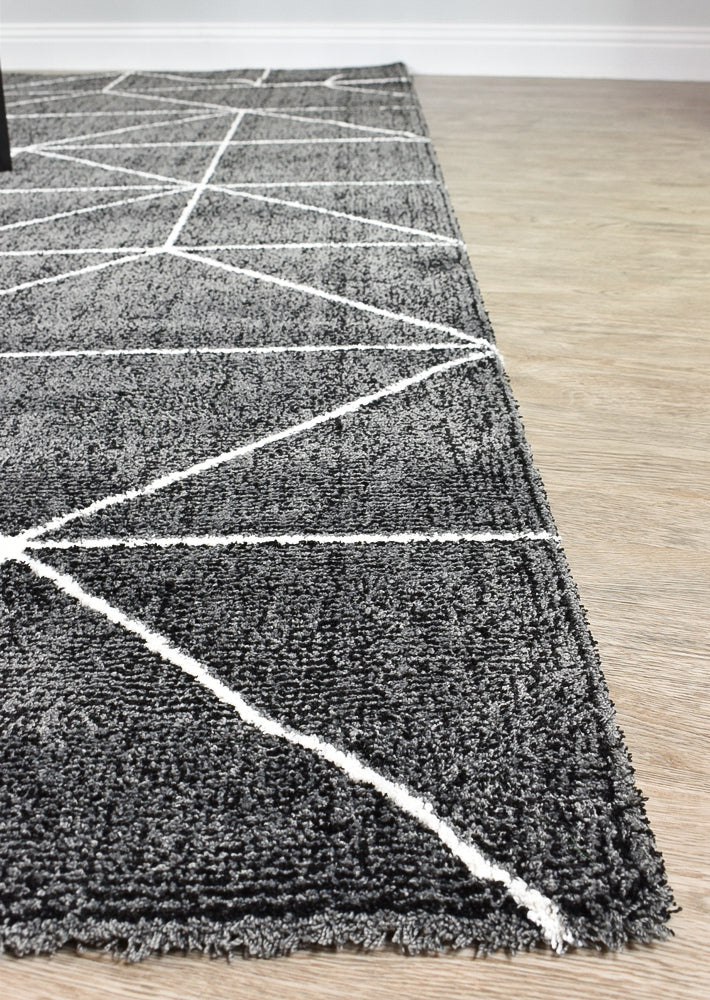 Maya Black Rug 63252-930