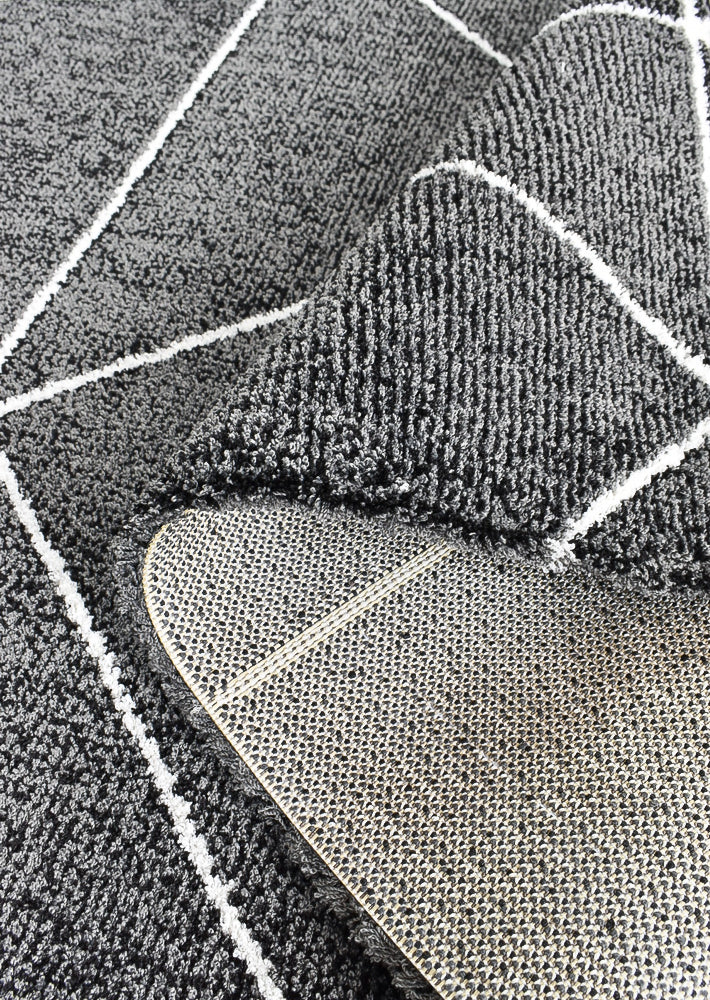 Maya Black Rug 63252-930