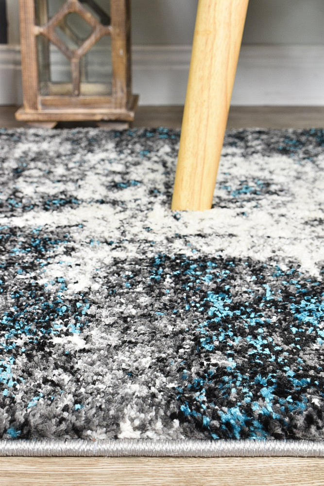 Millard 651 White Turquoise Runner