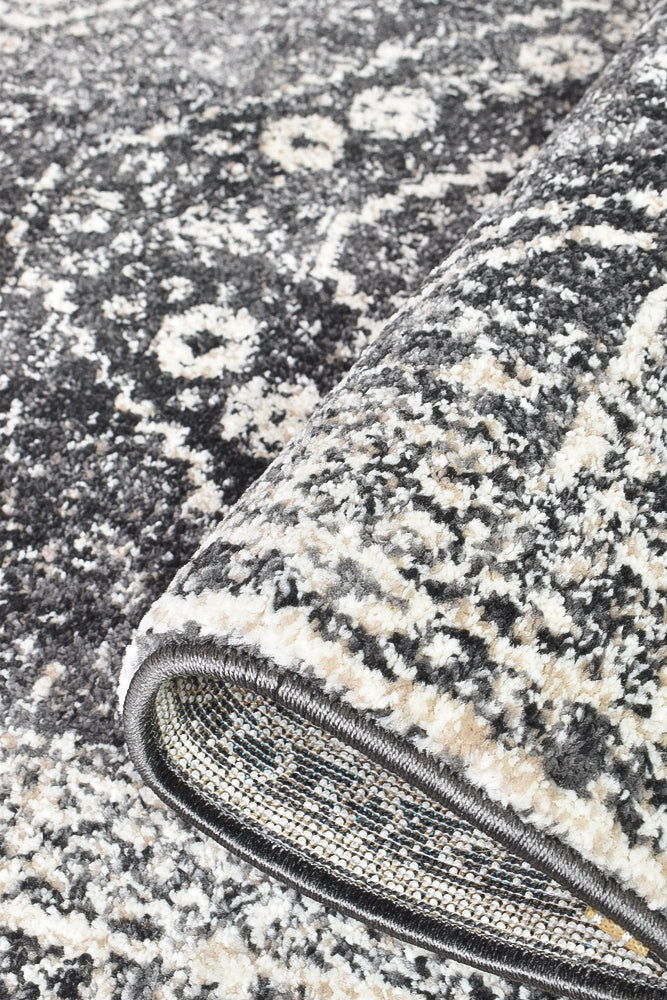 Nova Dark Grey Runner 354