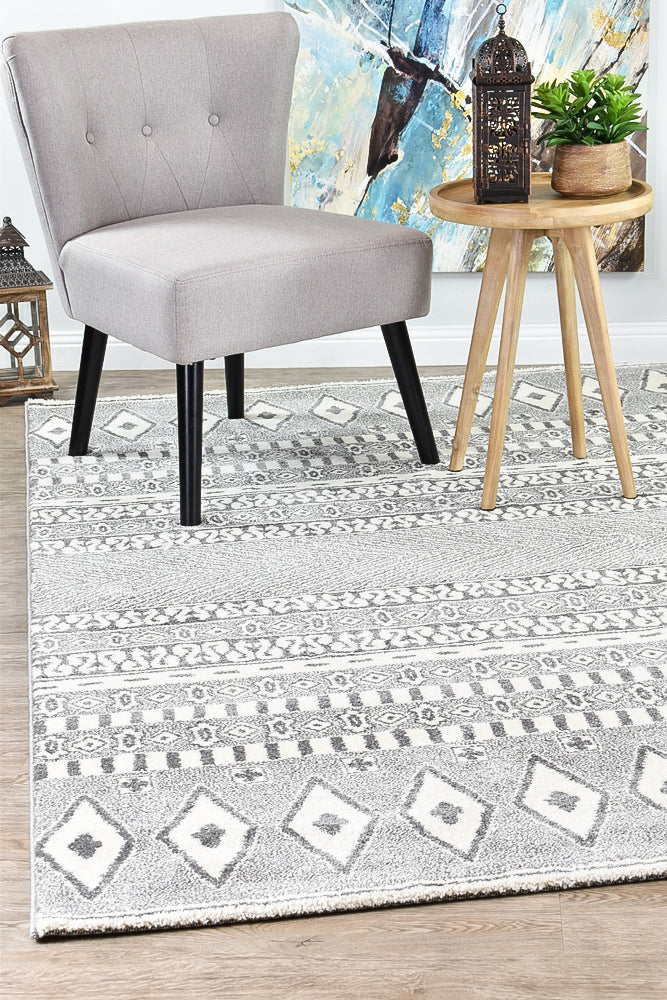 Nova Light Grey Cream Rug 343