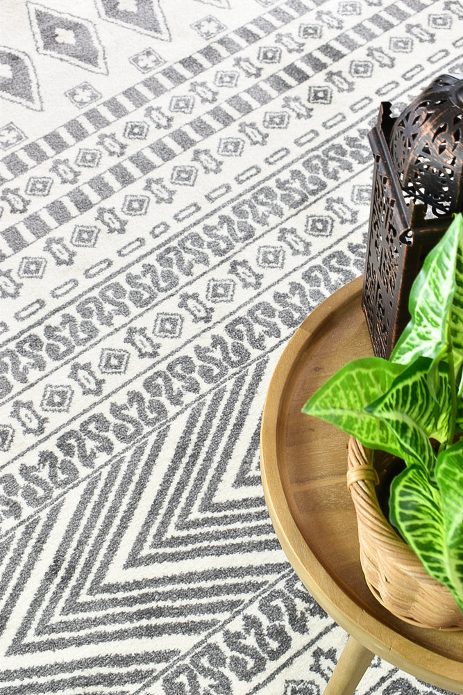 Nova Cream Light Grey Rug 343