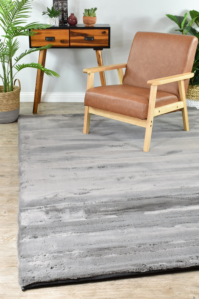 Plush Shaggy Grey Rug