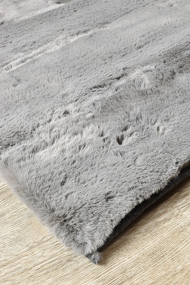 Plush Shaggy Grey Rug