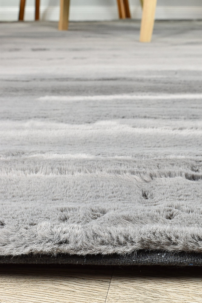 Plush Shaggy Grey Rug