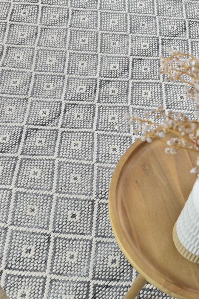 Tasco White Grey