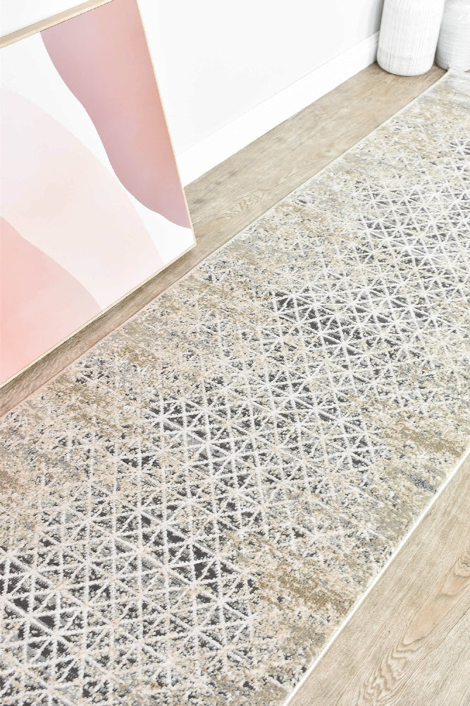 Vanessa 227A Beige Trellis