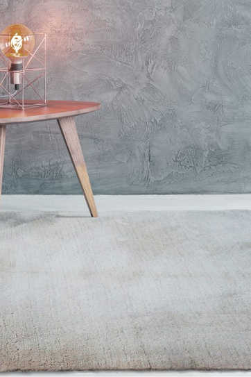 Super Soft Shaggy Ivory Rug