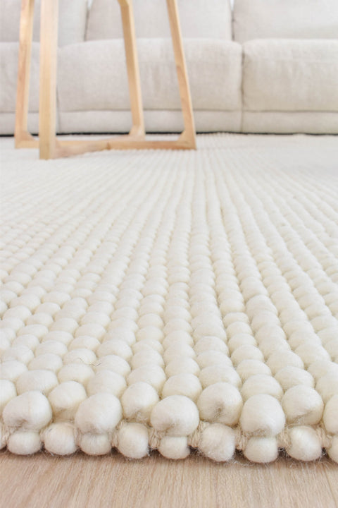 Allure Ivory Tusk Wool Rug