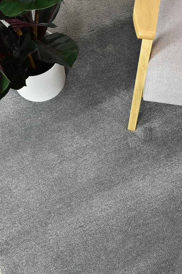 Gentle Super Soft Grey Rug 71301-070